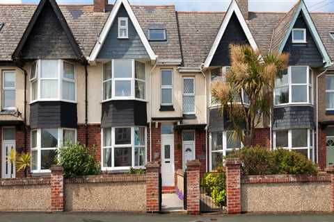 How quick can a house sale go through uk?