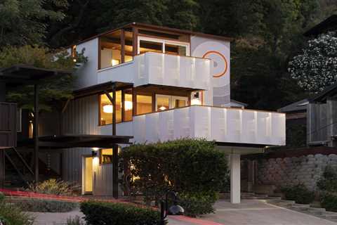 A Tree House–Inspired Midcentury Home Turns Over a New Leaf