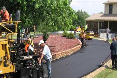 Why It's Important To Sealcoat Your Asphalt Pavement During Austin Home Building