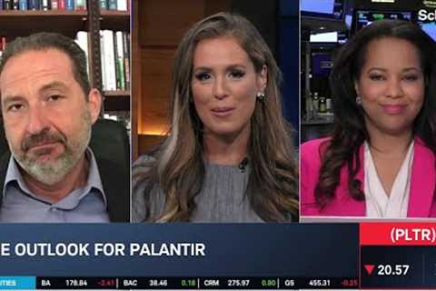 Palantir (PLTR) Issues Soft FY24 Guidance