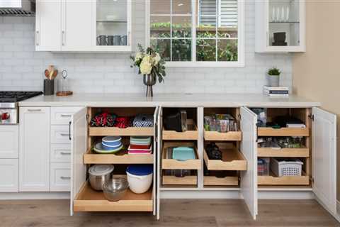 Refacing Old Cabinets: A Complete Guide to Kitchen Remodeling