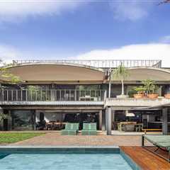 This São Paulo Home Saw a Renovation—But Kept the ’70s Vibes