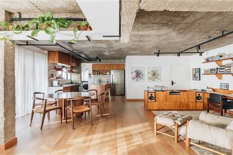 Budget Breakdown: Wonderful Woodwork Refines a Concrete São Paulo Flat for $84K