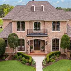Concrete Driveways In Friendswood, TX: A Pre-Sale Move That Gets Listing Agents’ Attention