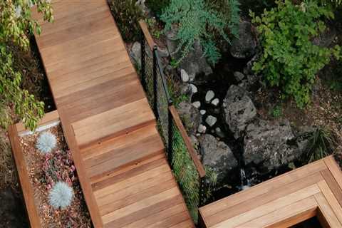 Why Real Estate Agents Should Partner With Deck Construction Contractors In Tigard, OR?