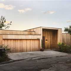 If You Love Sea Ranch But Live in L.A., This $2.7M Home Splits the Difference