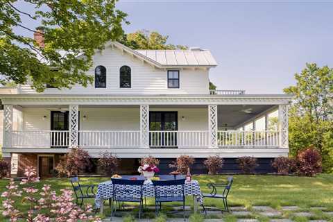 A Lovingly Reimagined 1800s Kingston Estate Along the Hudson River Lists for $8.3M