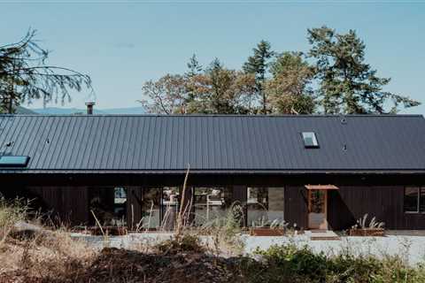 This British Columbia Prefab Builder Isn’t Afraid of Customization