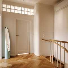 Penny, Subway, Mosaic—This Renovated Warsaw Home Is a Master Class in Tile