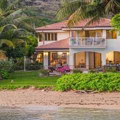 Makani, A Luxury Beachfront Home on Oahu''s South Eastern Shore