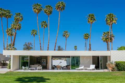 In Palm Springs, a $2.2M Midcentury Wraps Around a Courtyard Pool