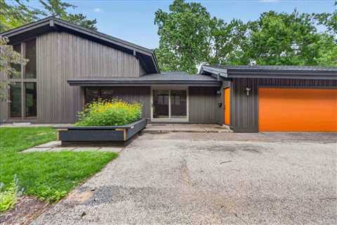 Shaken or Stirred? This $1.4M Kansas City Home Comes With a Martini Deck