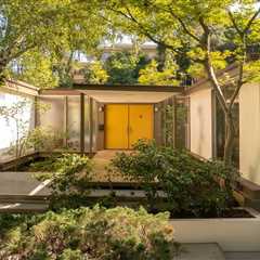 Lush Foliage Surrounds This Serene Pasadena Midcentury Listed for $3.9M